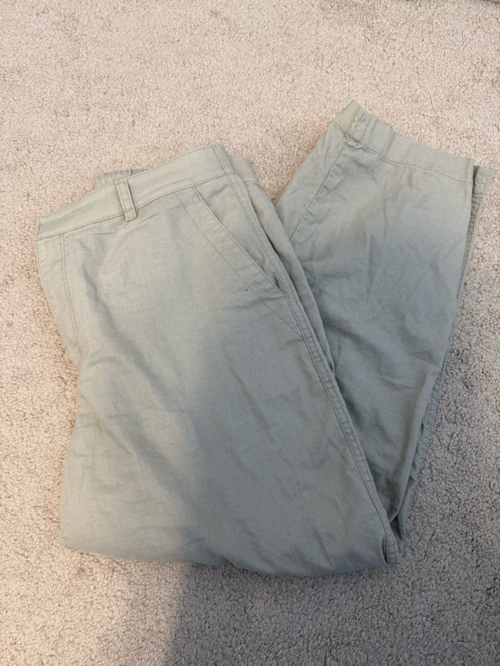 Uniqlo Linen Cotton Tapered Pants in Beige